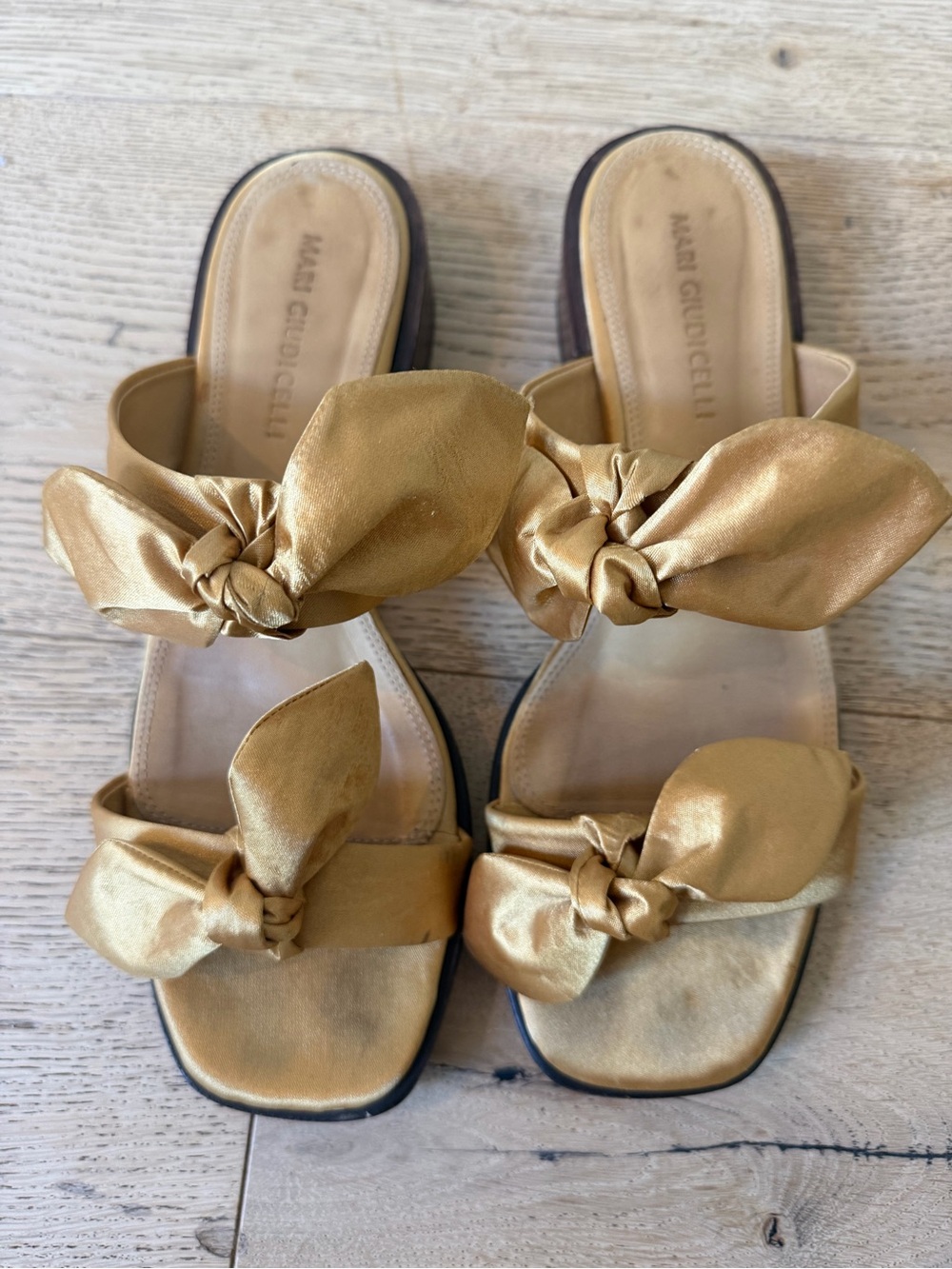Mari Giudicelli Gold Satin Bow Sandals Slides Size 40